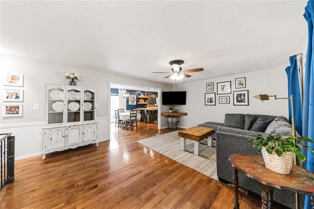 5216 Bond Street — photo 7