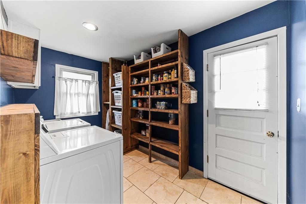 5216 Bond Street — photo 16