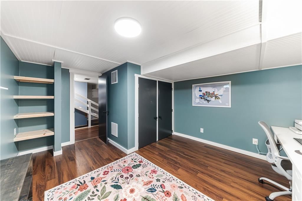 5216 Bond Street — photo 30