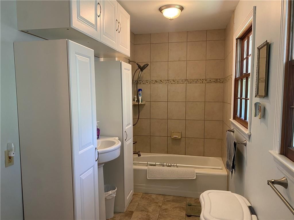 2805 N 66th Terrace — photo 11