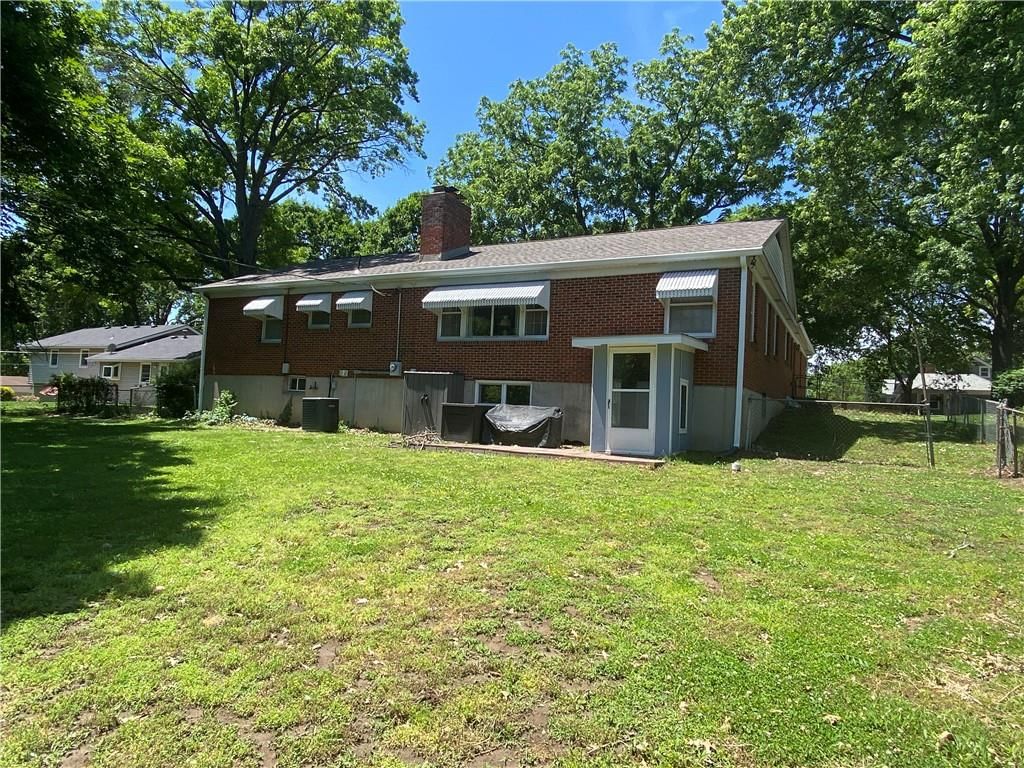 2805 N 66th Terrace — photo 26
