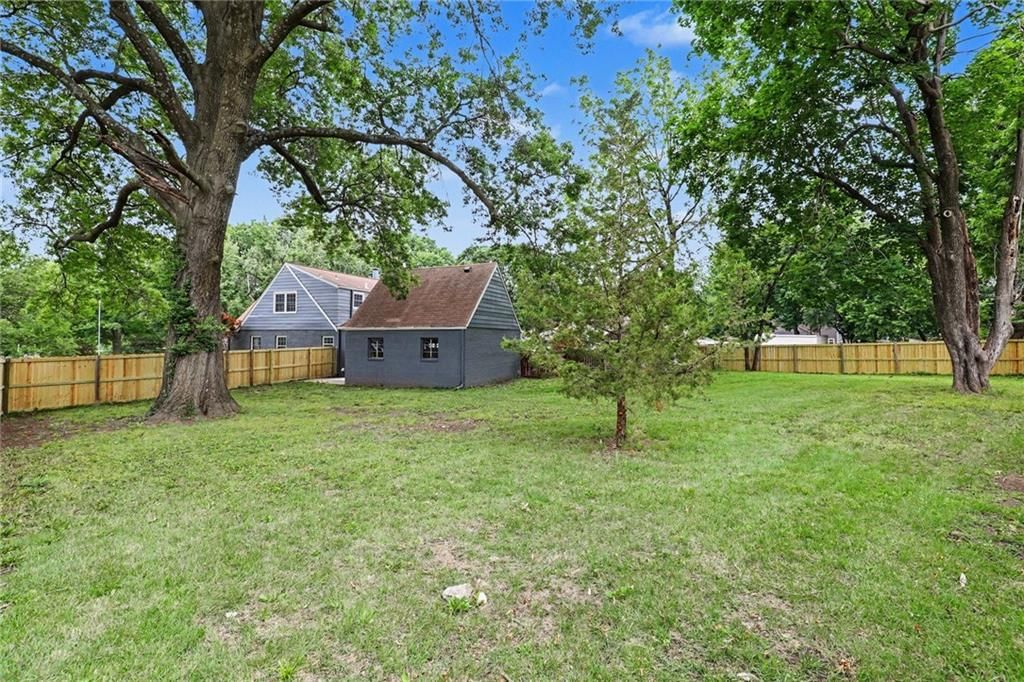 7439 Hadley Street — photo 32