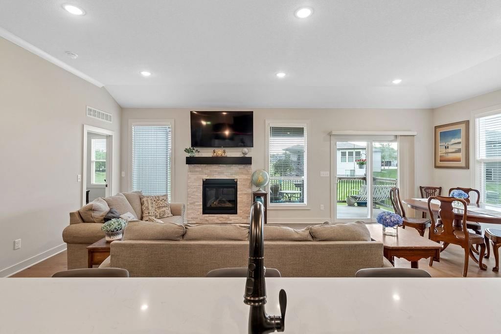 19006 Millview Street — photo 34