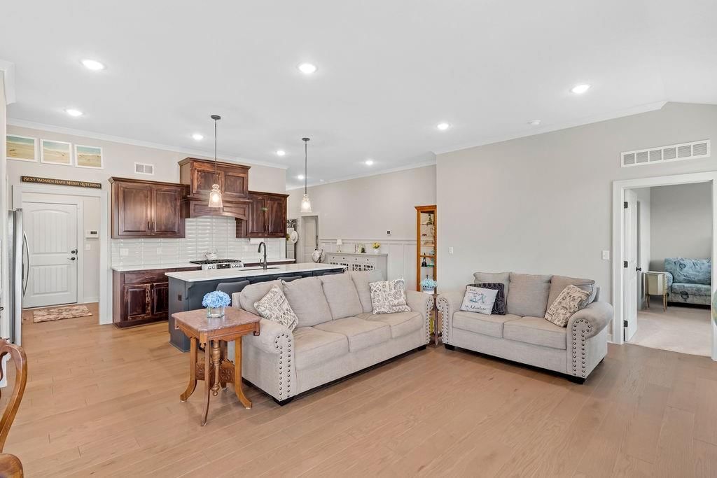 19006 Millview Street — photo 44