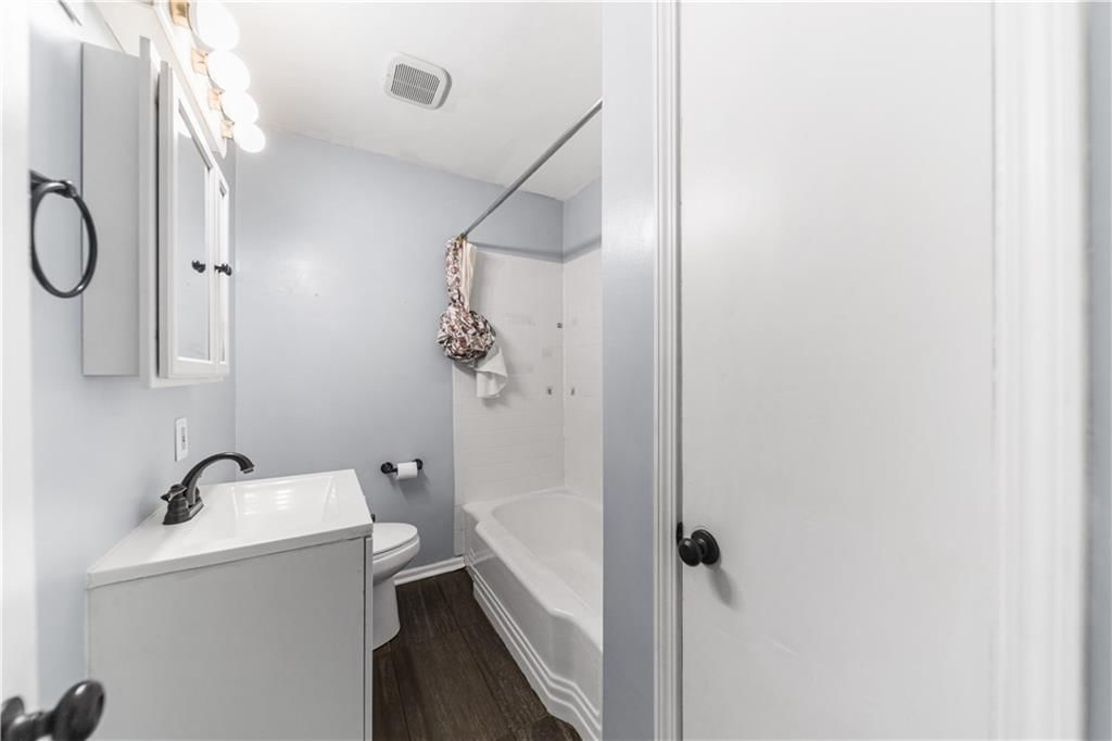 7606 W 66th Terrace — photo 18