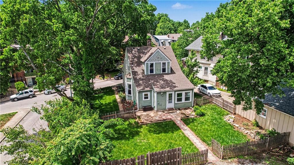 4027 Clark Avenue — photo 29