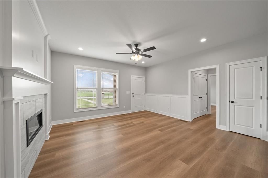 16973 W 164th Terrace — photo 5