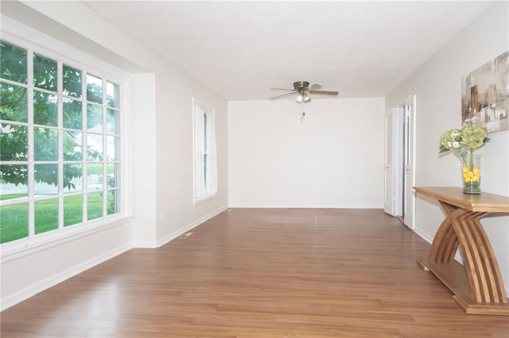 9912 Oakridge Drive — photo 5