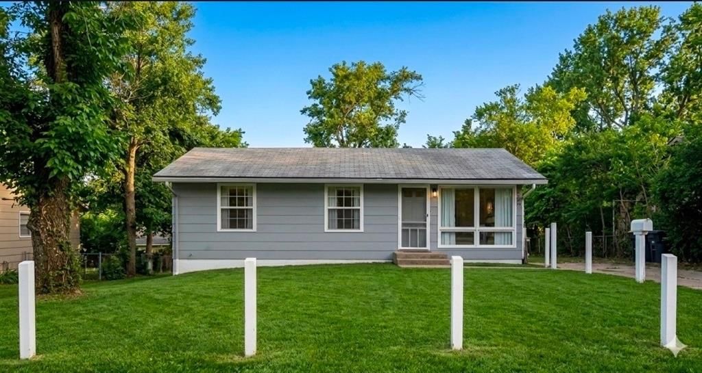 5204 Sycamore Avenue — photo 1