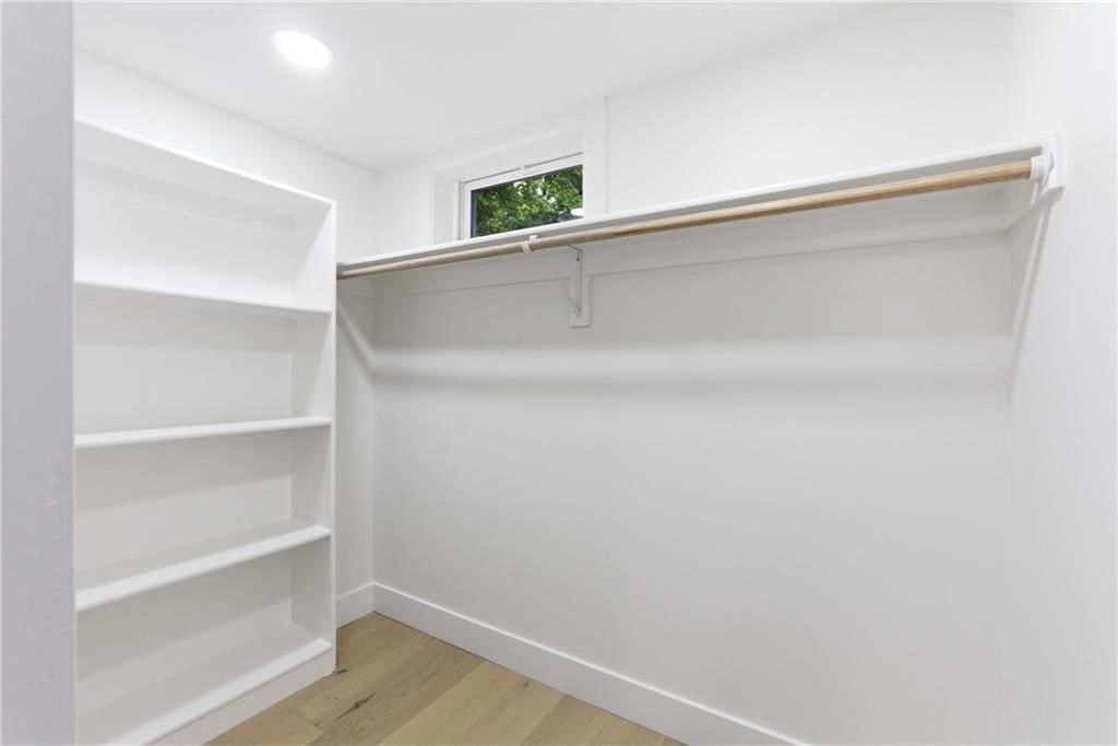 1833 N 75th Drive — photo 10
