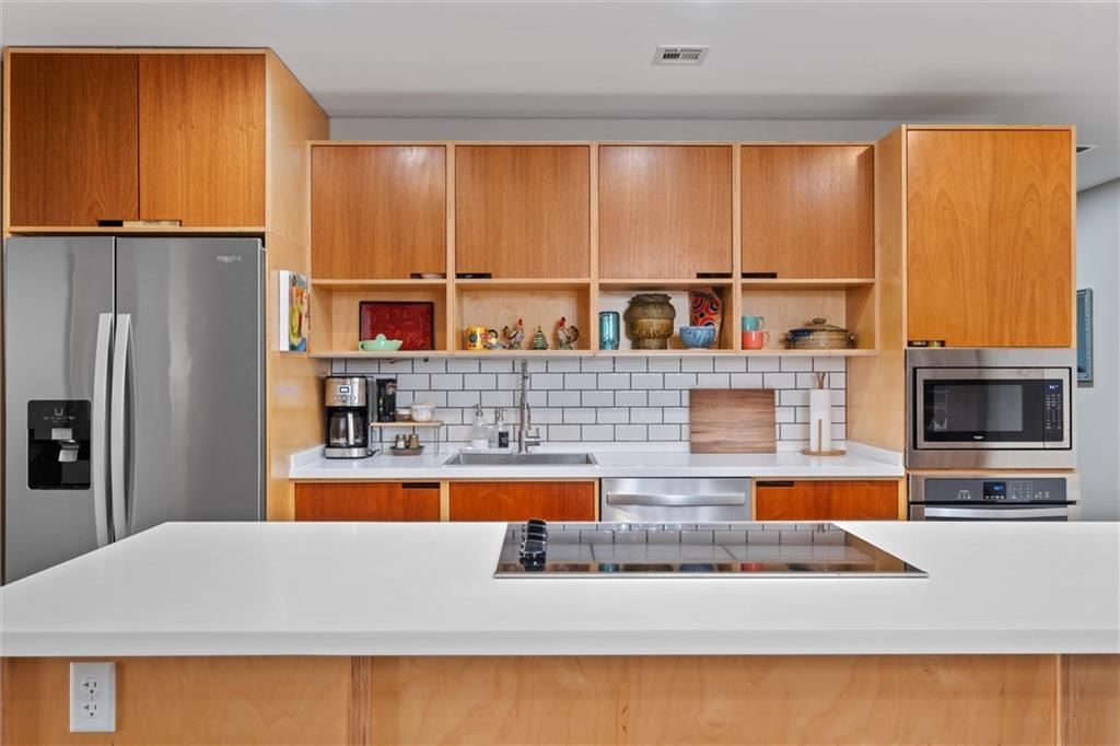 21 W 10th Street — photo 10