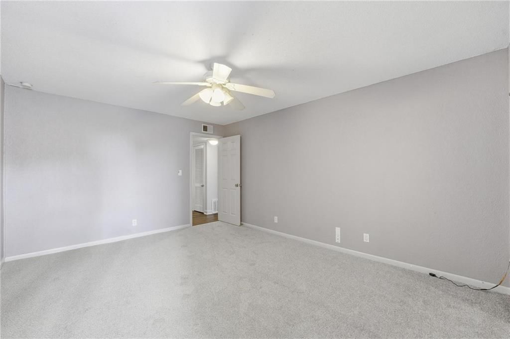 4727 Jarboe Street — photo 16