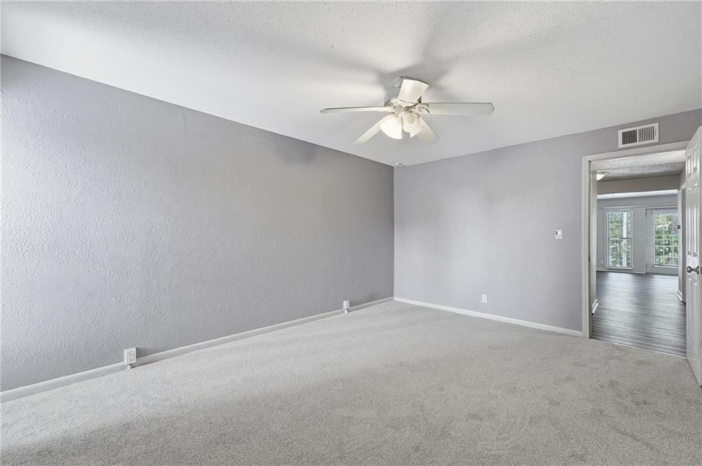 4727 Jarboe Street — photo 18