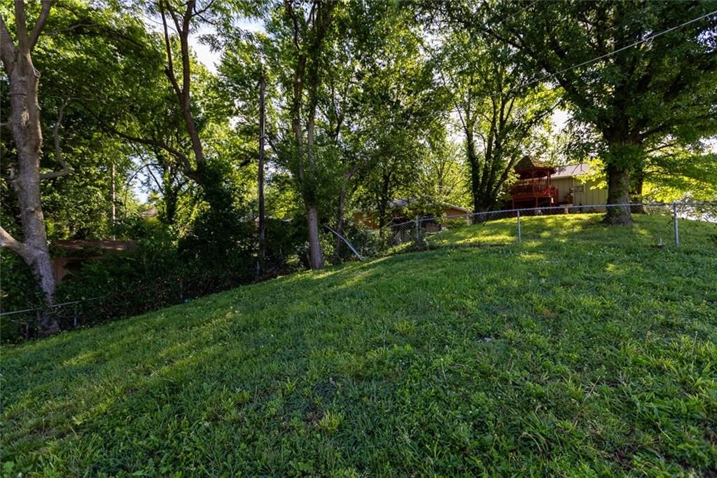 4801 N Bellaire Avenue — photo 26