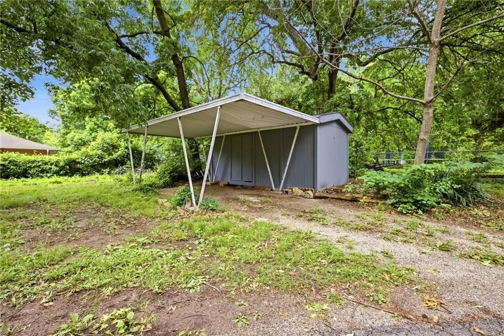 11008 Grandview Road — photo 6