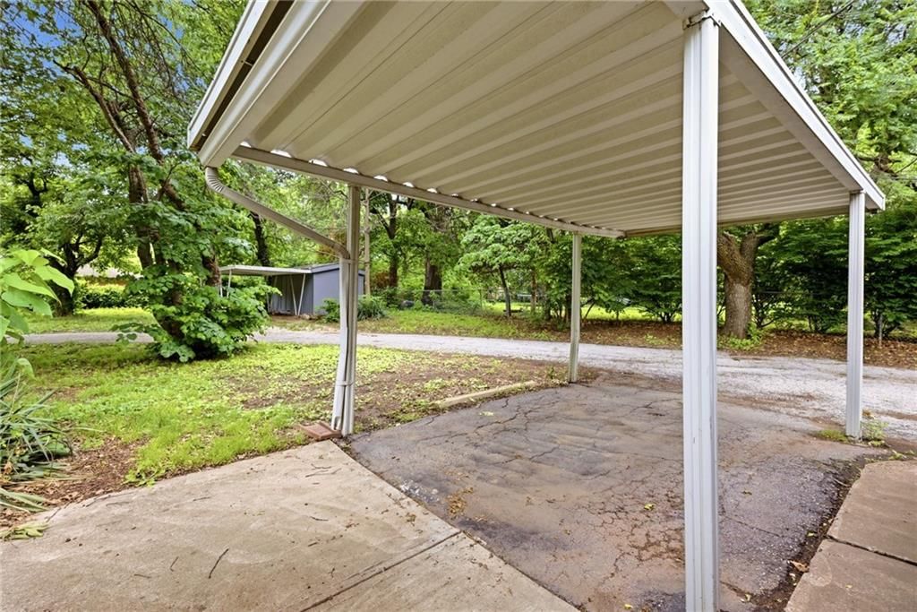 11008 Grandview Road — photo 8