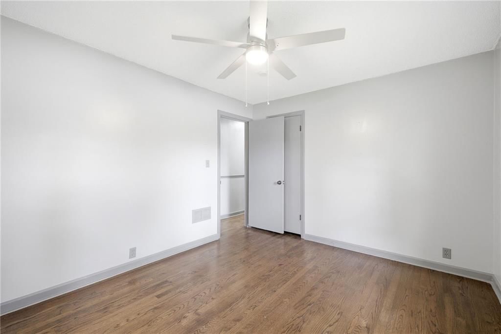 11008 Grandview Road — photo 37