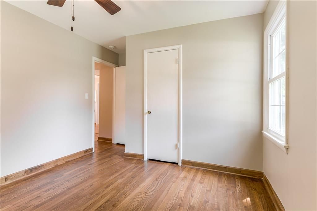 1016 E ELM Street — photo 21