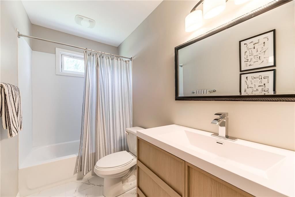 1016 E ELM Street — photo 23