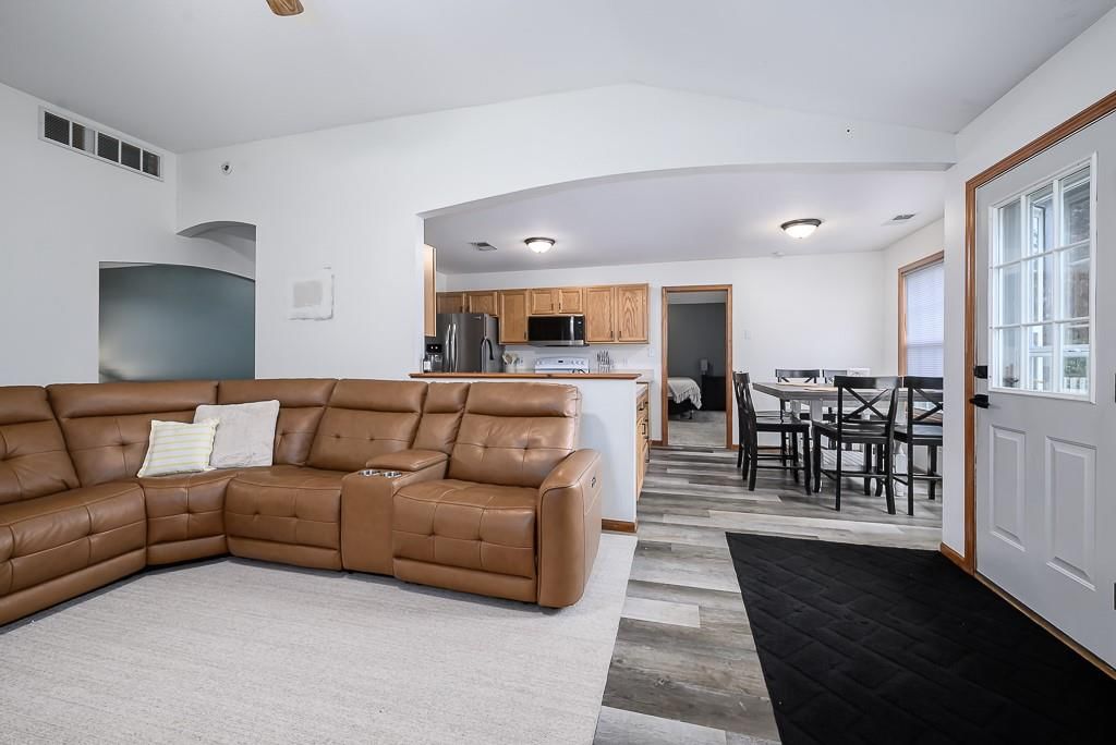 614 Myers Drive — photo 7