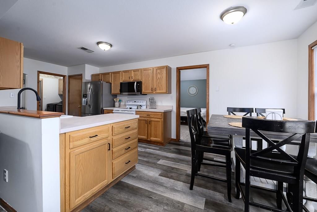 614 Myers Drive — photo 8