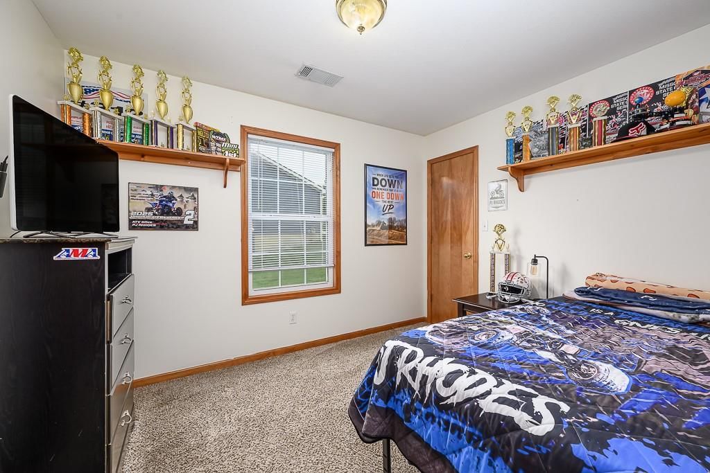 614 Myers Drive — photo 19