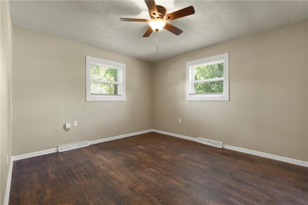 9714 DONNELLY Avenue — photo 19