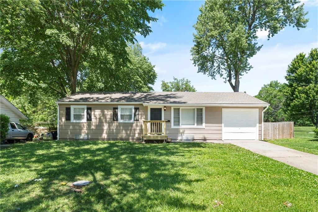9714 DONNELLY Avenue — photo 24