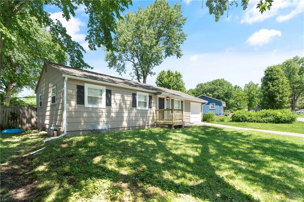 9714 DONNELLY Avenue — photo 26