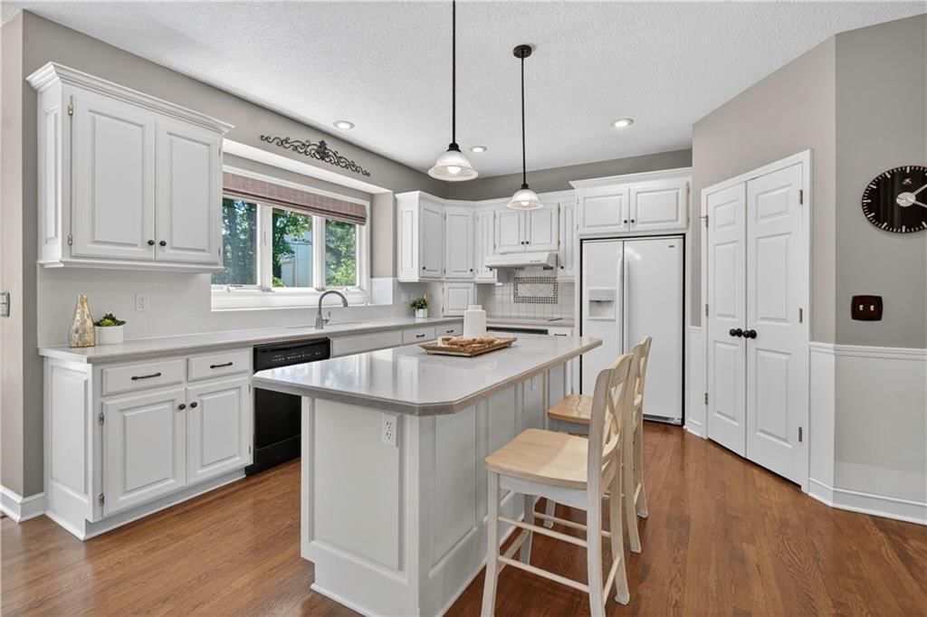 17413 W 84 Street — photo 12
