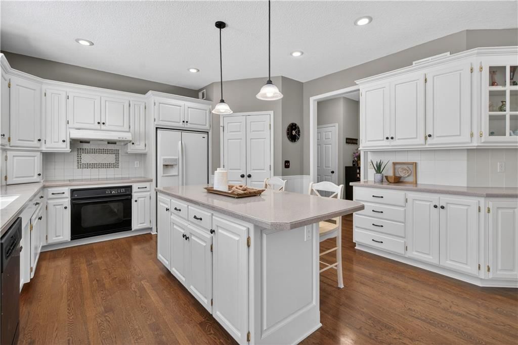 17413 W 84 Street — photo 13