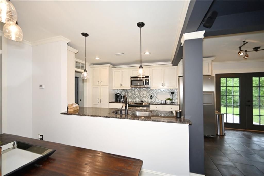 208 NW 83rd Street — photo 11