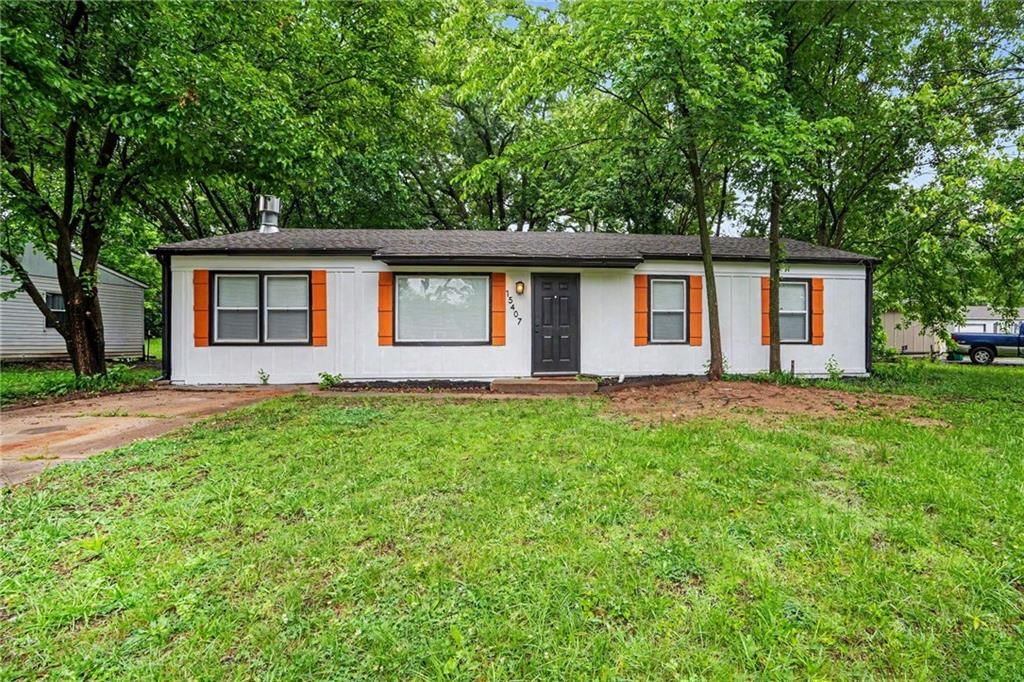 15407 White Avenue, Grandview, MO