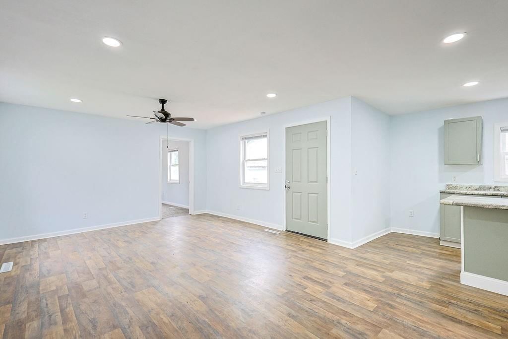 2814 S 21st Street — photo 4