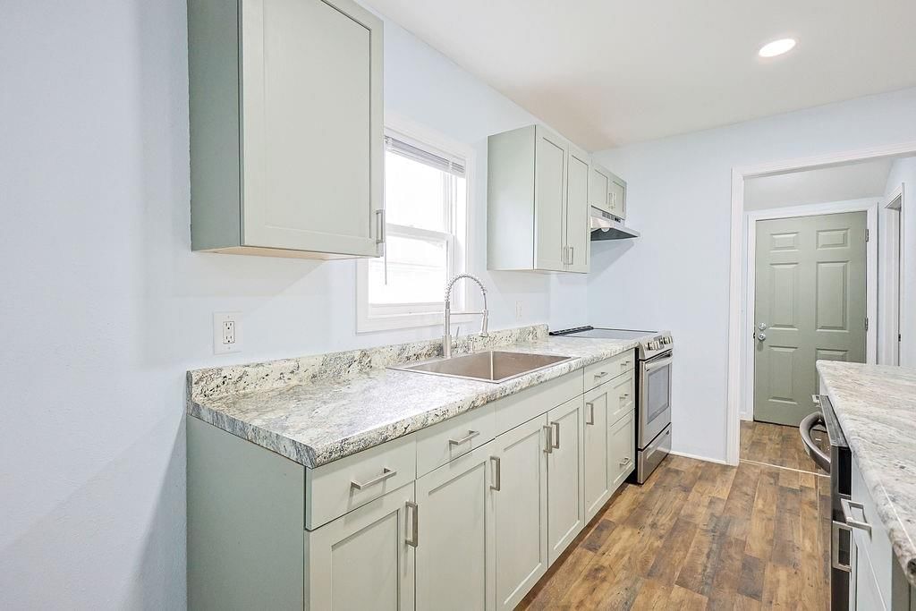 2814 S 21st Street — photo 10