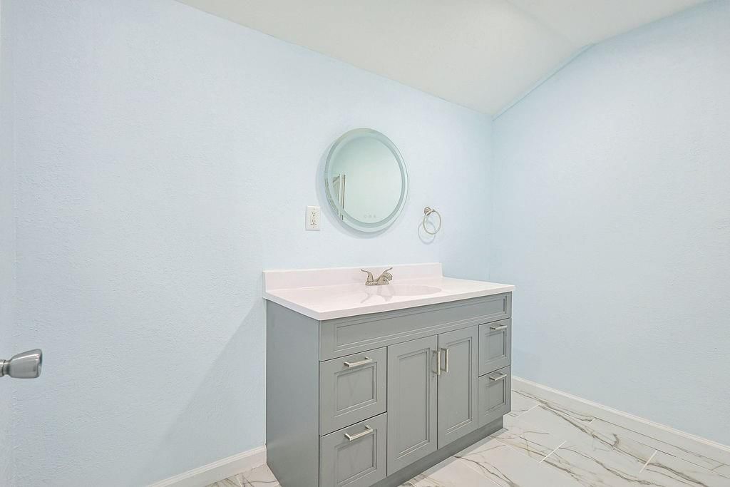 2814 S 21st Street — photo 13