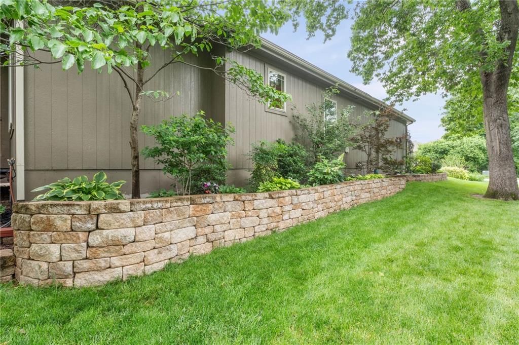 6816 Longview Street — photo 13