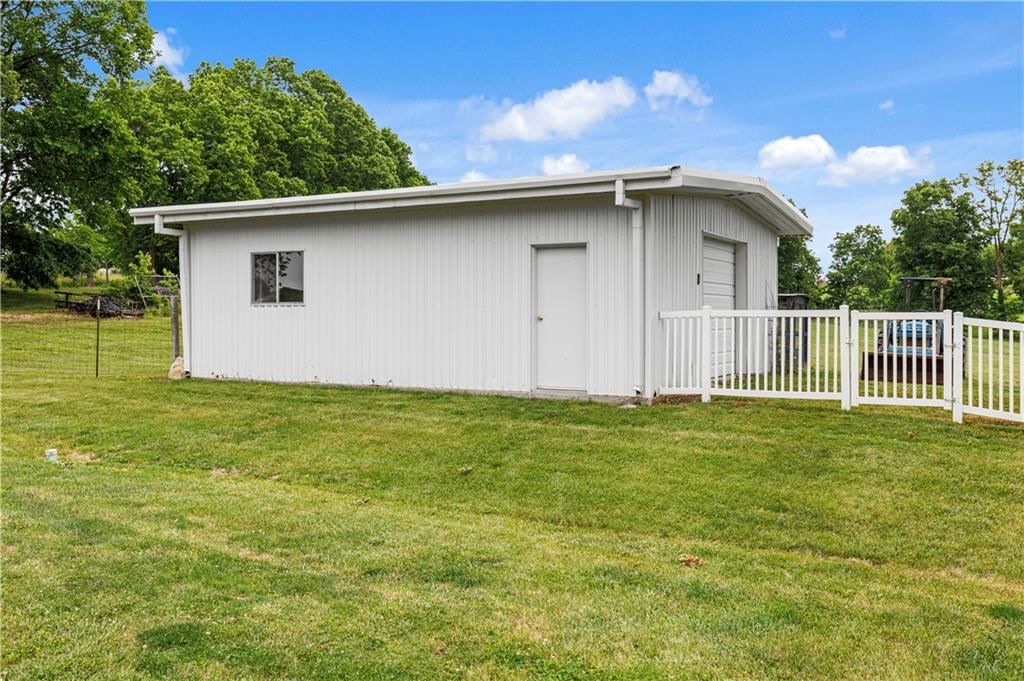 17323 Landmark Drive — photo 37