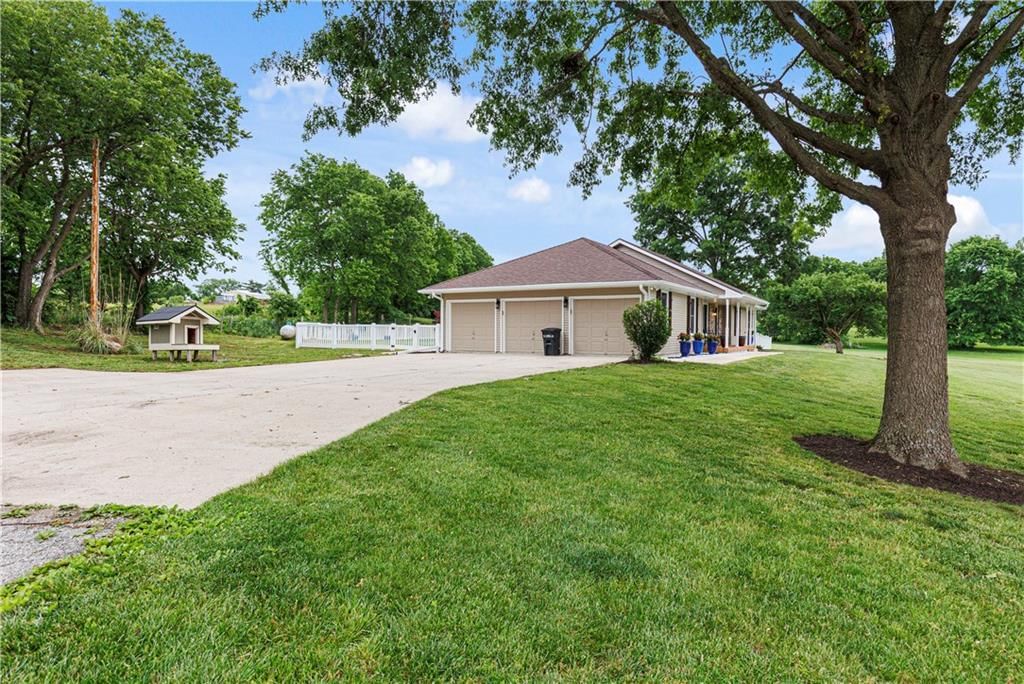 17323 Landmark Drive — photo 47