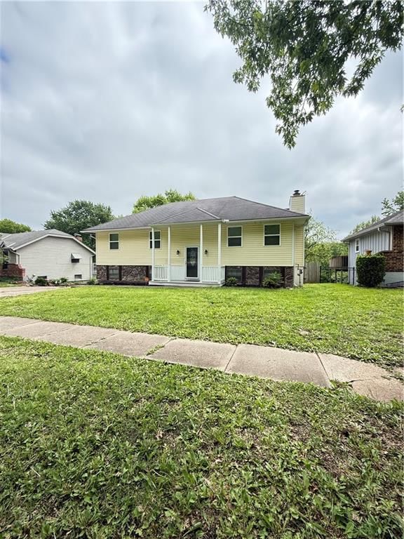 401 S Shrank Avenue — photo 2
