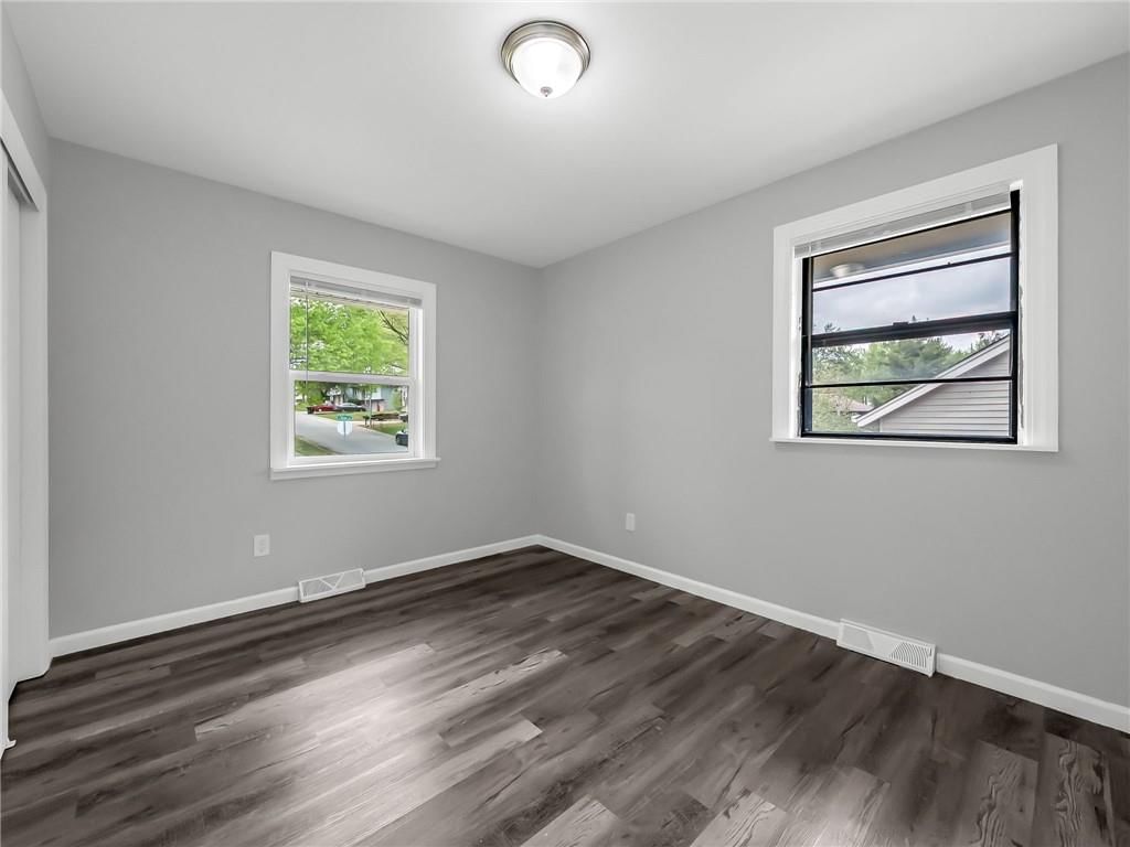 401 S Shrank Avenue — photo 12
