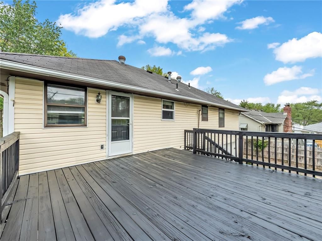 401 S Shrank Avenue — photo 21