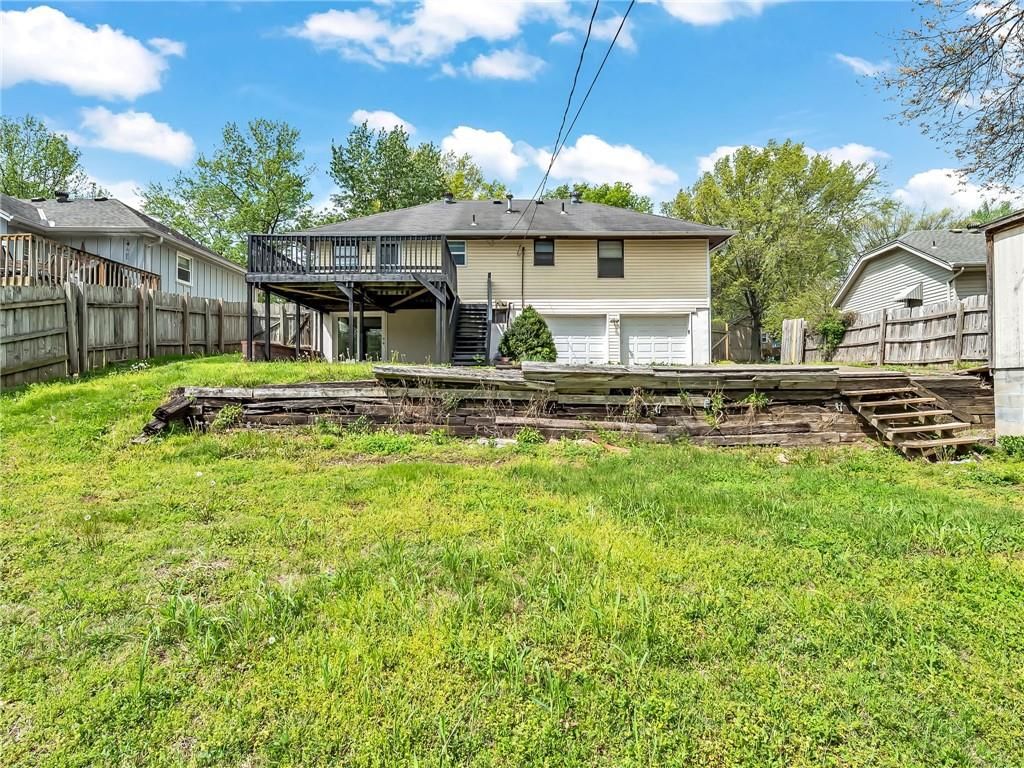 401 S Shrank Avenue — photo 24