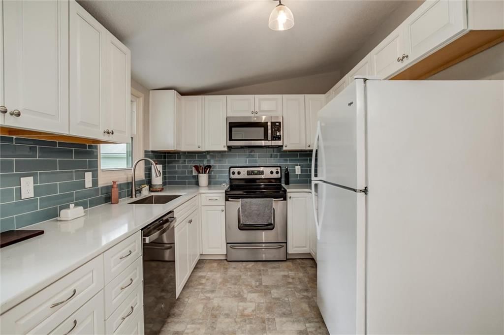 1305 Park Lane — photo 11