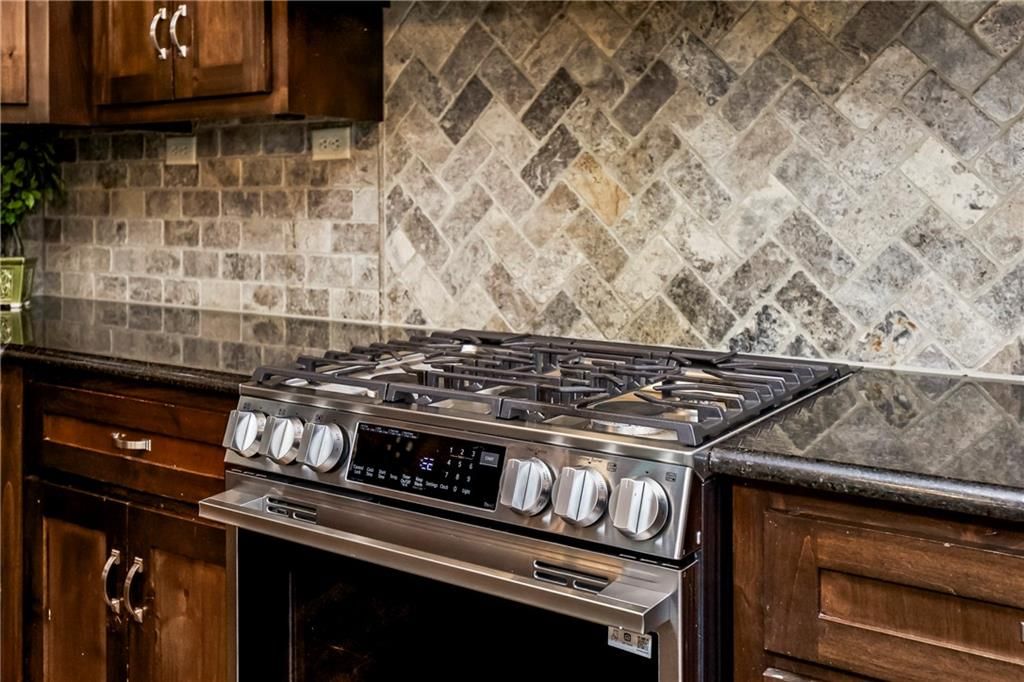 4527 Verona Drive NW — photo 11