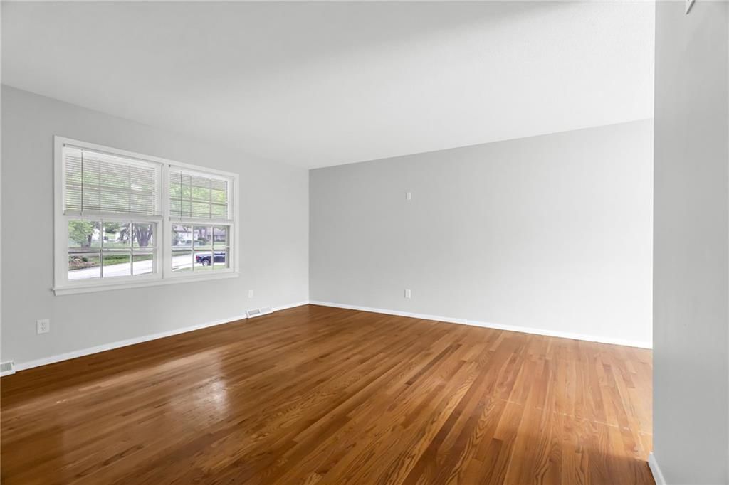 3645 Brentwood Street — photo 4