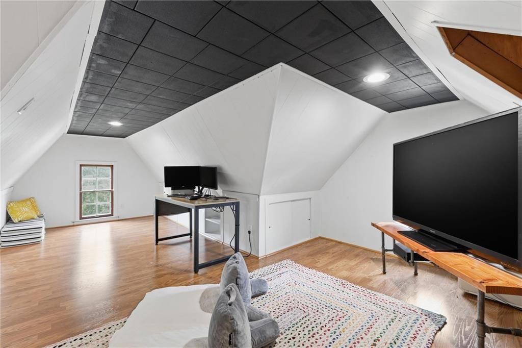 7241 Ward Parkway — photo 32
