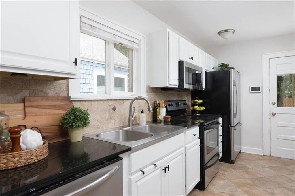 6019 Holmes Street — photo 18