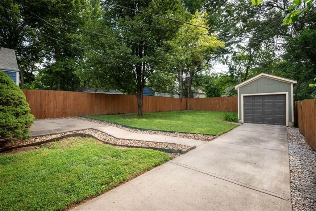 6019 Holmes Street — photo 45