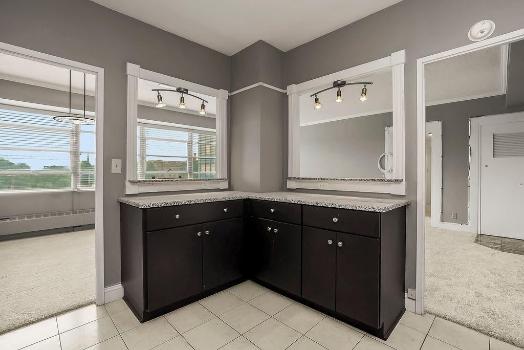333 W Meyer Boulevard — photo 10